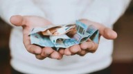 Confirmado por el BOE: la nueva reducción en las nóminas que entrará en vigor el 1 de enero de hasta 95 euros menos
