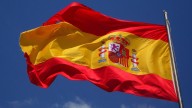 Nadie lo entiende, pero este país de Europa prohíbe izar la bandera de España