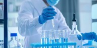 La pista de la nueva ANMAT: cómo actualiza controles a laboratorios y flexibiliza la regulación de productos