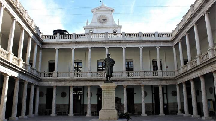 La Universitat de València declara luto oficial en recuerdo y homenaje a víctimas de dana