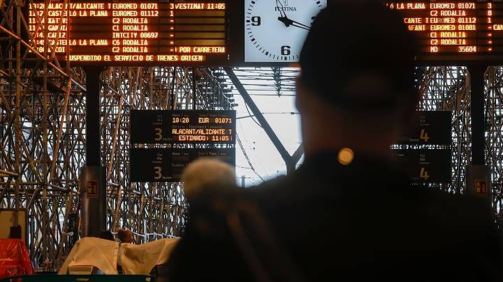 Adif amplía hasta las 17:00 horas la interrupción del Corredor Mediterráneo por la DANA Alice