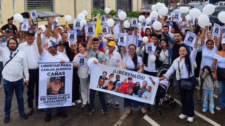 La historia de los 38 colombianos “secuestrados” en Venezuela que no le importan a Petro