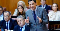 La oposición busca el punto más débil del candidato Juanma Moreno
