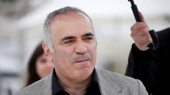 Garry Kasparov responds cryptically to Hikaru Nakamura’s controversial celebration against Gukesh