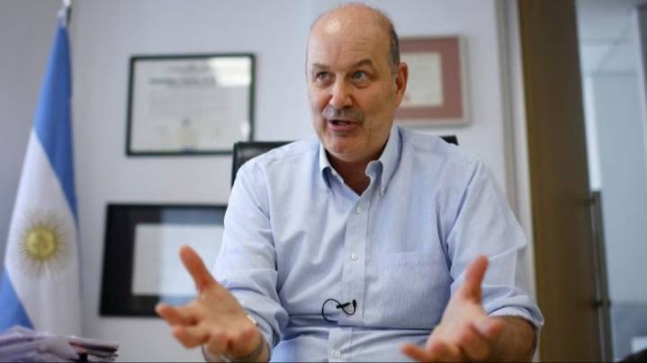 Sturzenegger: “La reforma laboral busca formalizar el empleo, no ampliar la jornada de trabajo”