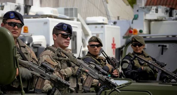 Argentina refuerza fronteras por operación policial en Río de Janeiro | Brasil | Complexo do Alemão