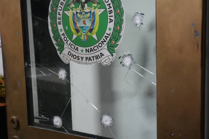 Atacan con granada un CAI en Bogotá: Policía ofrece recompensa de 20 millones de pesos