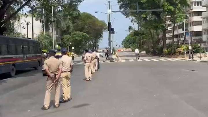 Mumbai: 70-Year-Old Tries Self