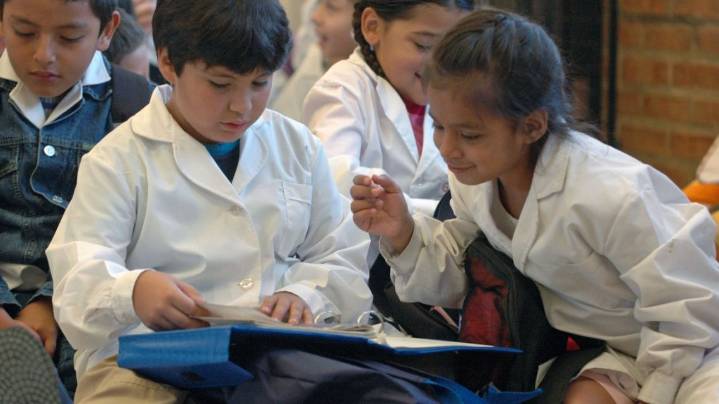 Denuncian que el Presupuesto 2026 reduce los fondos para educación en un 70 por ciento comparado con 2023