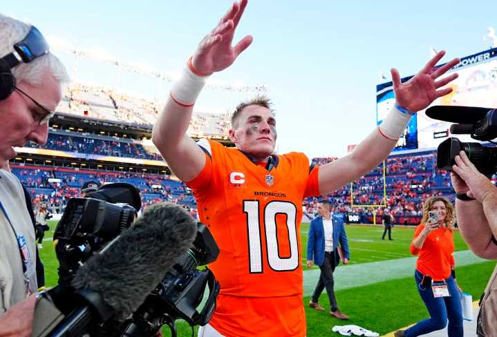 Fantasy Football 2025: Start’EM, Sit’EM Week 8
