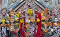 Odisha CM visits Durga Puja pandals in Cuttack