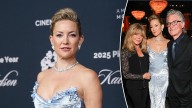 Kate Hudson reunites with Goldie Hawn, Kurt Russell at Pioneer dinner