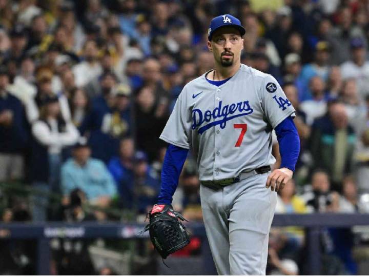 Dodgers derrota 2-1 a Brewers en el primer juego de la Serie de Campeonato de la Liga Nacional