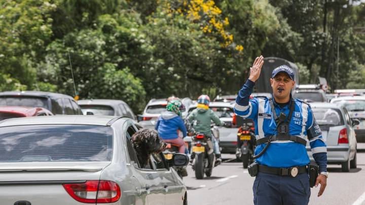 Atentos conductores a la rotación del pico y placa en Bogotá el viernes, 3 de octubre