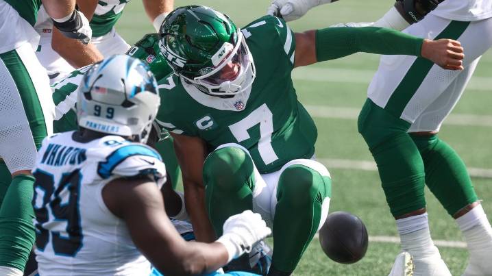 Justin Fields benched, Tyrod Taylor no improvement as Jets drop to 0