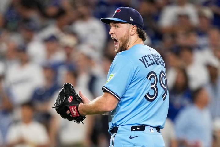 Trey Yesavage pitches the Toronto Blue Jays past the Los Angeles Dodgers for a 3