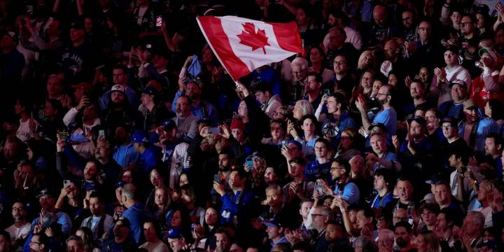 Blue Jays French broadcasters go viral for World Series calls