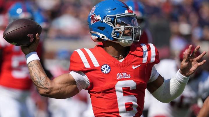 Chambliss accounts for 3 TDs and No. 4 Mississippi escapes against Washington State with a 24