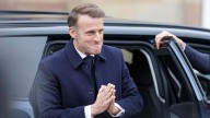 Macron, dispuesto a "asumir sus responsabilidades" mientras crecen las peticiones de dimisión