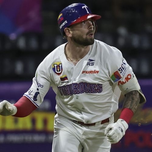 Jimmy Kerrigan sacudió tercer jonrón de la temporada