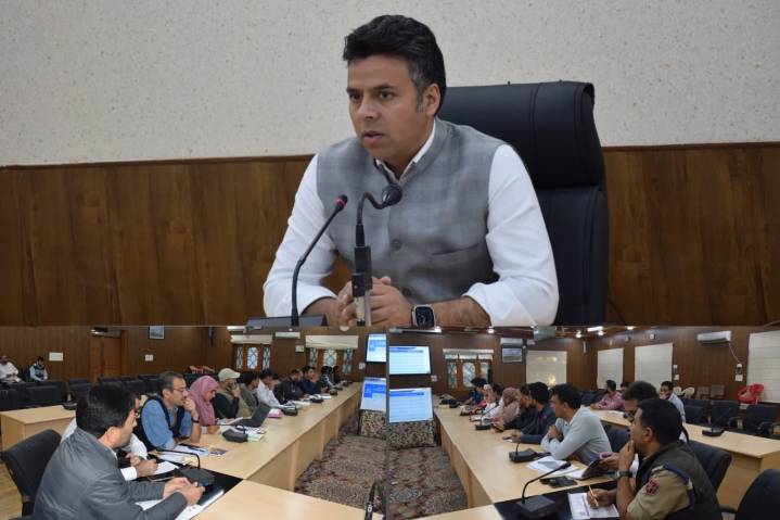 DEO Budgam chairs meeting to Assess Election Preparedness for Bye