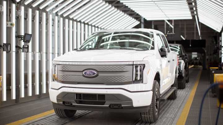 Fire at an aluminum plant expected to hit Ford's pickup production