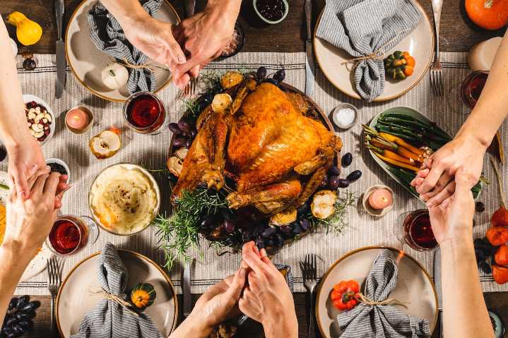 Dear Annie: I’m tired of fighting with my family over who hosts Thanksgiving