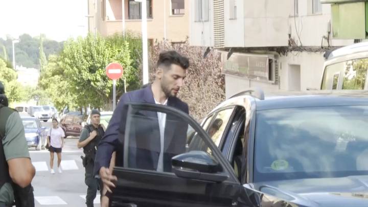 Rafa Mir guarda silencio en su interrogatorio y acepta ser juzgado por presunta agresión sexual a una joven
