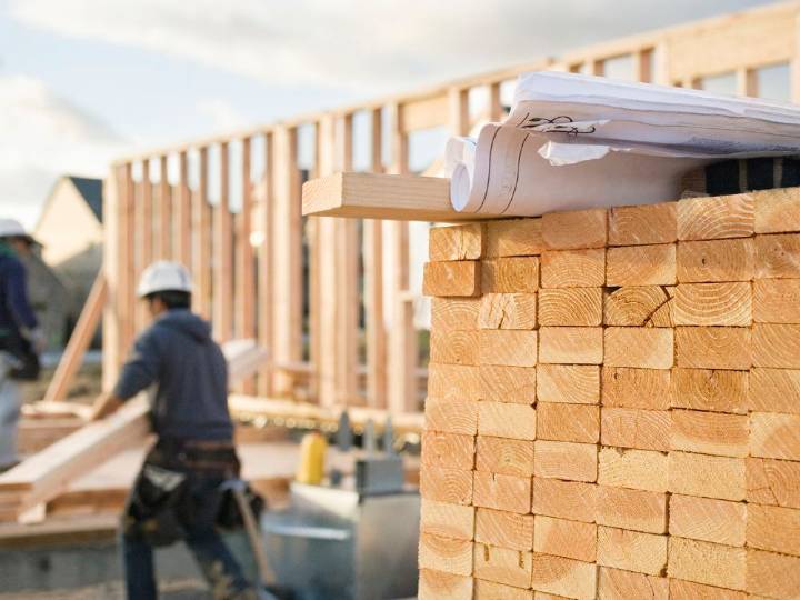 U.S. lumber giants agree to combine in US$7.1 billion deal