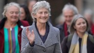 Con el 63% de los votos, la candidata de izquierda Catherine Connolly gana la presidencia irlandesa