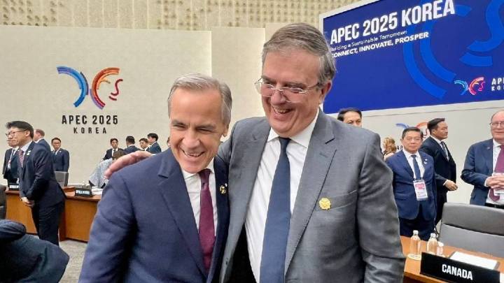 Ebrard llama durante la APEC a EU y Canadá a reforzar la cooperación trilateral dentro del marco del T