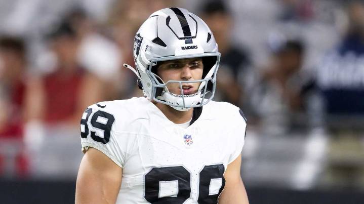 Brock Bowers ‘not expected to play’ vs. Chiefs in Week 7