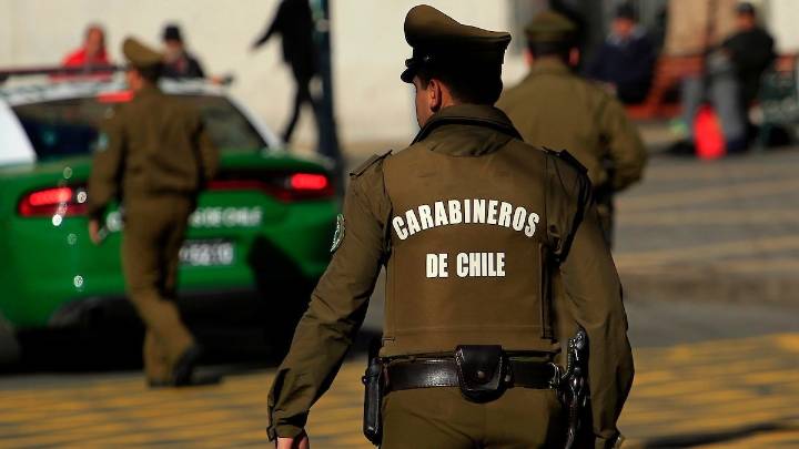 Hombre es apuñalado durante violento asalto en Macul