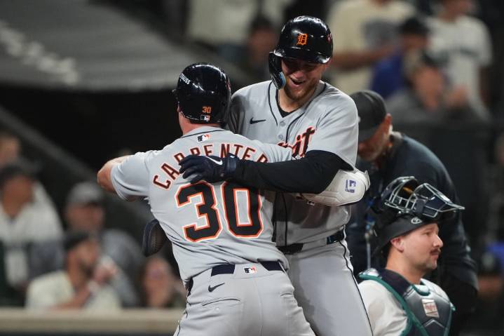 McKinstry drives in winner, Tigers take Game 1 of ALDS from Mariners in 11