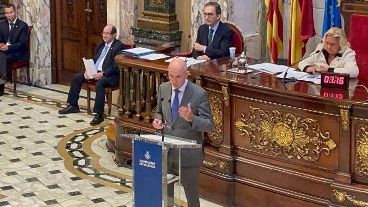 Vox tensa el pacto con Catalá al tumbar la Zona de Bajas Emisiones de València