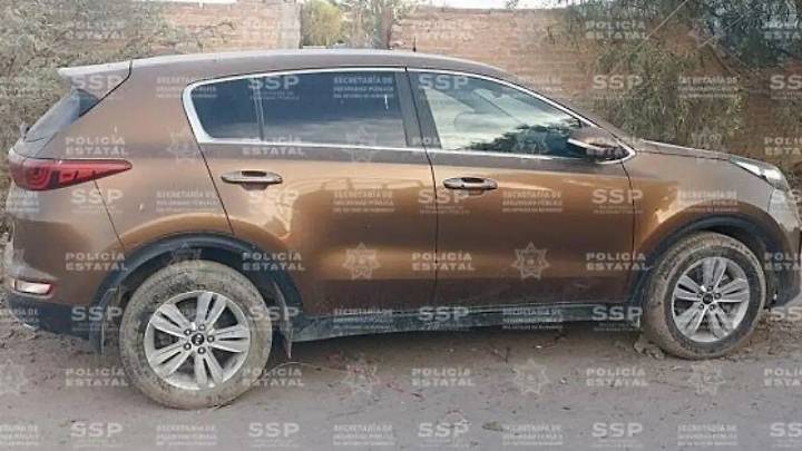 Recuperan en Gómez Palacio camioneta robada en Nuevo León