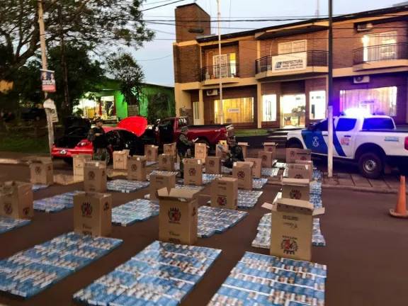 Prefectura frustró un intento de contrabando de cigarrillos hacia Brasil