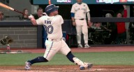 Con cuadrangular incluido de Alejandro Kirk vence Toronto 11-4 a Dodgers en Juego 1 de Serie Mundial