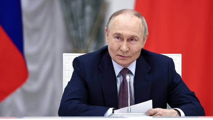 Putin calificó de "inamistosas" las sanciones de EE.UU. a petroleras rusas