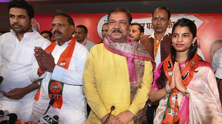 Who is Maithili Thakur? Will the BJP field her in Bihar assembly polls?