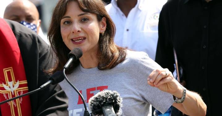 Democrat Gina Hinojosa launches campaign for governor in Texas