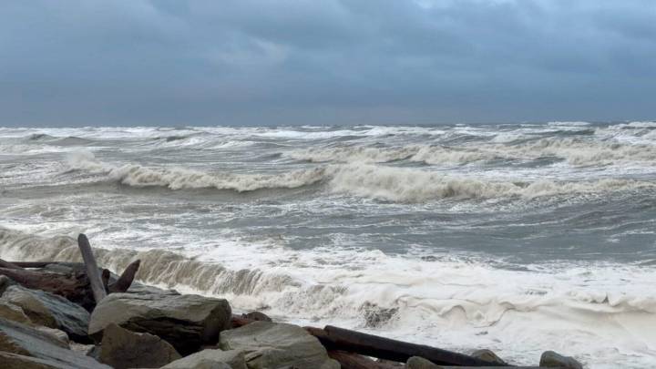 Remnants of Typhoon Halong could bring further flooding to Western Alaska