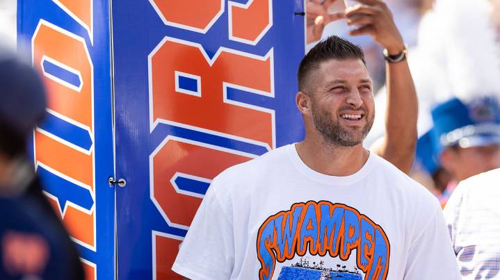Tim Tebow gets absolutely hyped ahead of Florida