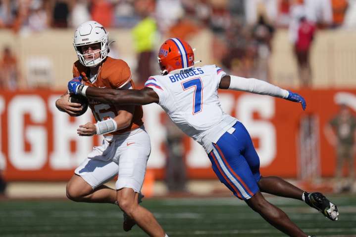 Where to watch the Florida vs. No. 9 Texas college football livestream today for free