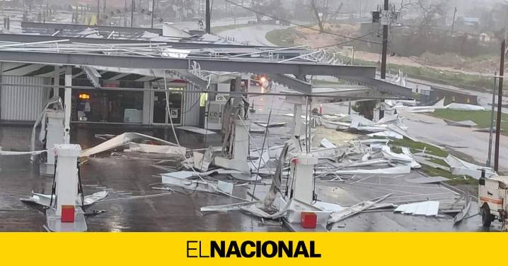 El huracán Melissa convierte Jamaica en zona catastrófica y ahora se ceba con Cuba: "Será una noche difícil"