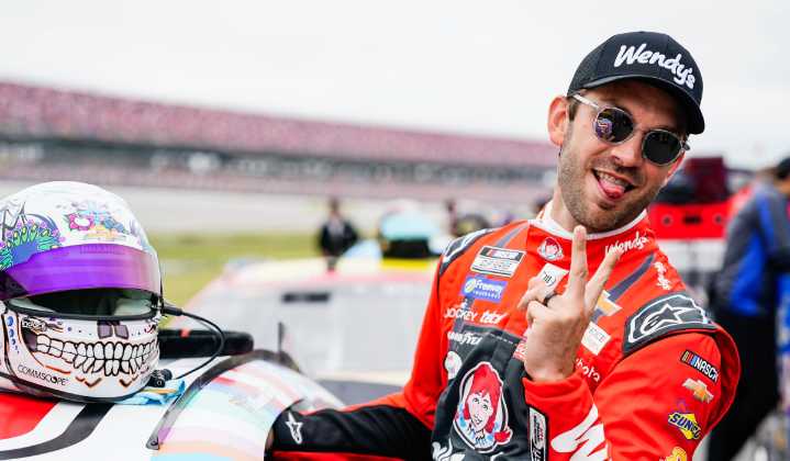 ¡Ya tiene nuevo equipo! Daniel Suárez se mantiene en la NASCAR Cup Series 2026 con Spire Motorsports