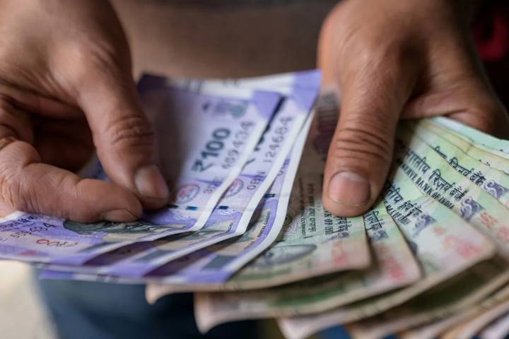 Foreign investors turn buyers with Rs 6,480 crore investment in October