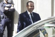 El Supremo ya rastrea el dinero "en metálico" en la sede del PSOE: cita al ex gerente y a una trabajadora por los sobres a Ábalos