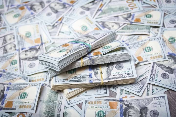 A la espera de los resultados. El dólar vuelve a operar en calma, pese al nerviosismo de la previa electoral