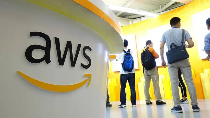 AWS de Amazon lucha por recuperarse tras interrupción de sus aplicaciones y servicios en todo el mundo